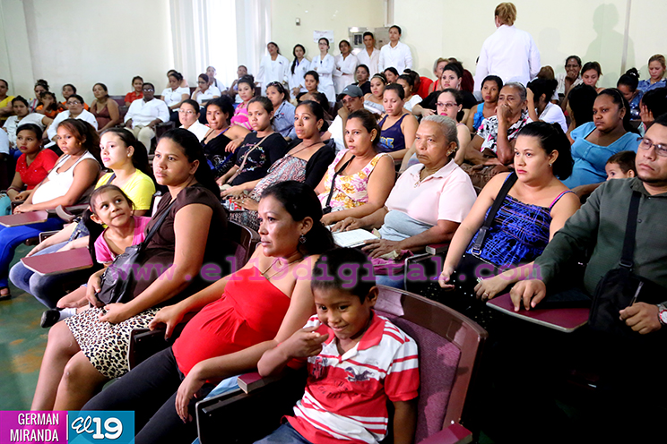 Brindan charla a embarazadas sobre el virus del zika